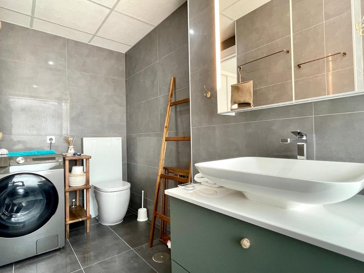 דירות Modern Place City & Beachlife In Heart Of Torremolinos By Solrentspain מראה חיצוני תמונה